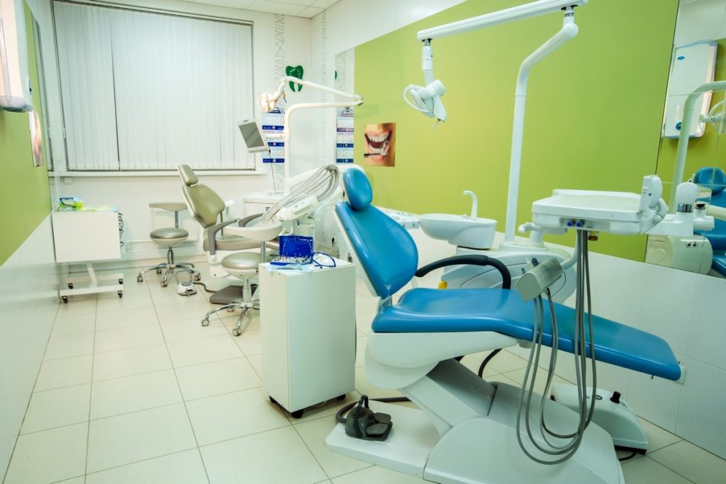 Доступная стоматология во Фрунзенском районе